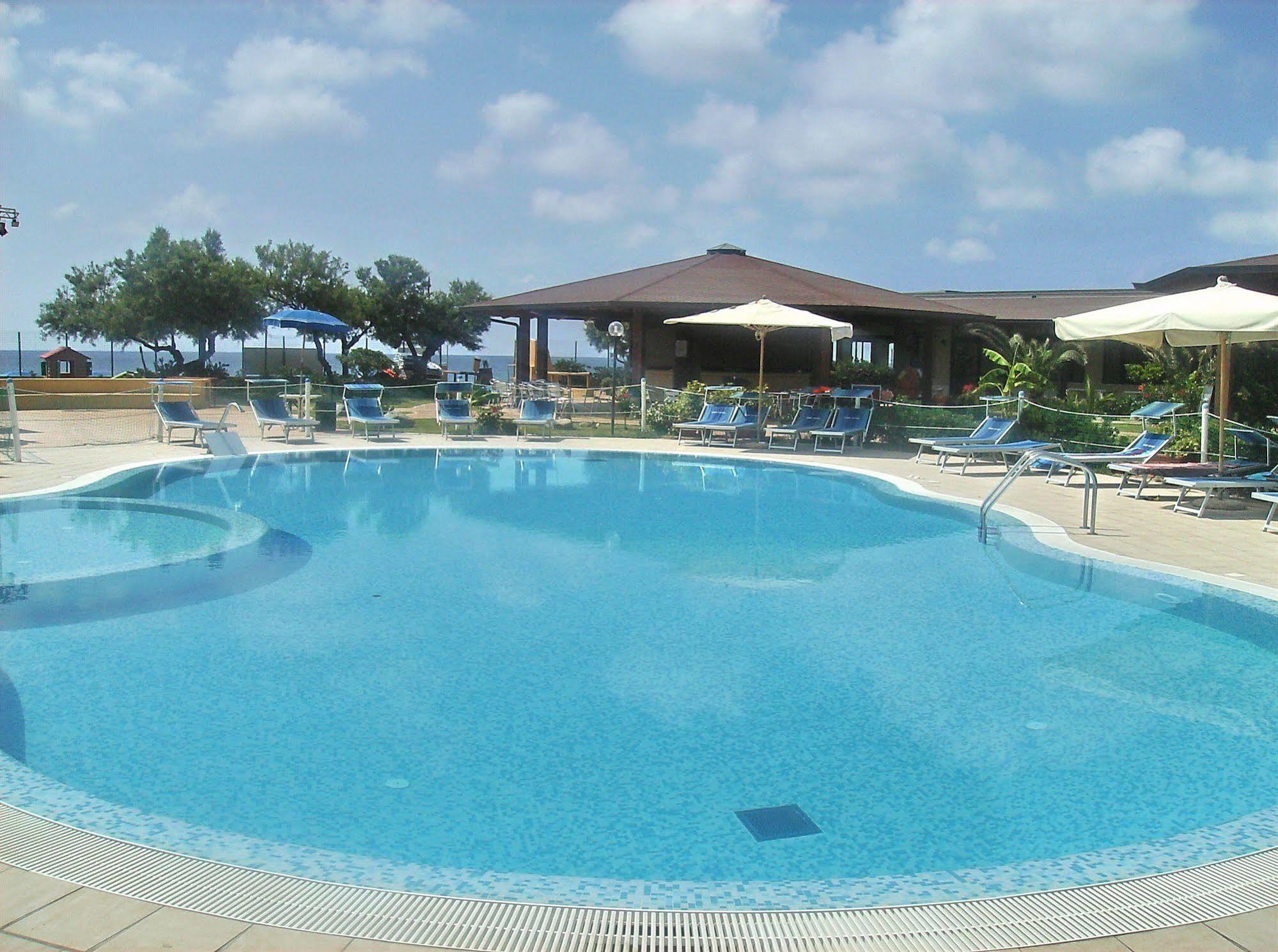 Hotel Residence Riviera Calabra Zambrone Ngoại thất bức ảnh